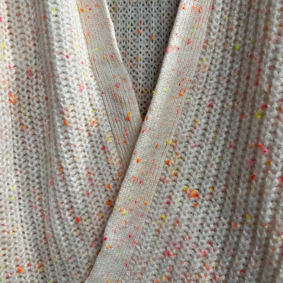 American Eagle Outfitters Cream and Neon Chunky Knit Cardigan - Picture 2 of 7